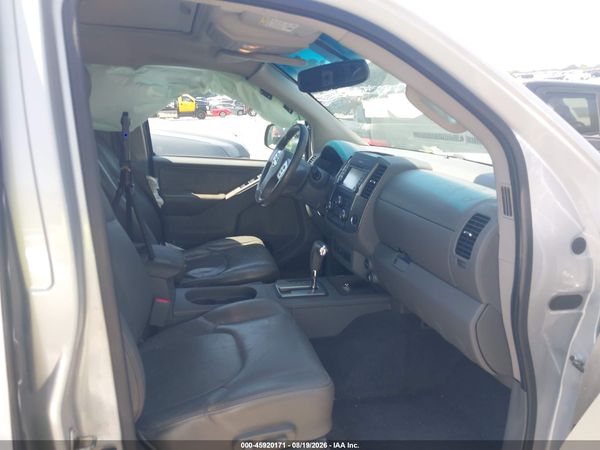 2019 NISSAN FRONTIER SL