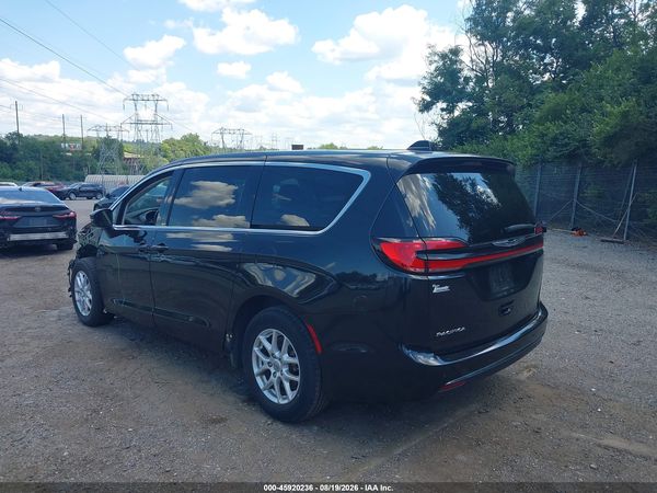 2023 CHRYSLER PACIFICA TOURING L — I3