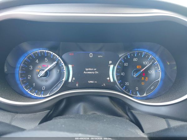 2023 CHRYSLER PACIFICA TOURING L — I7