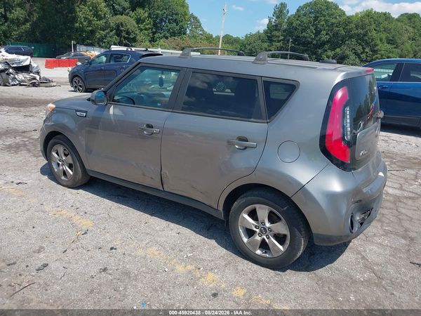 2017 KIA SOUL Base — I3