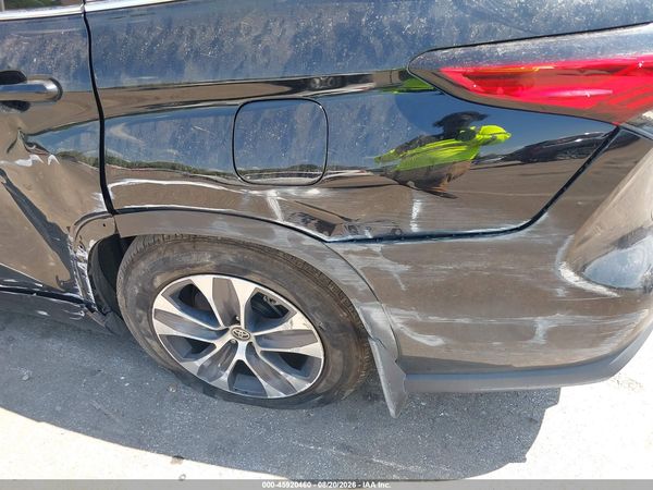 2021 TOYOTA HIGHLANDER XLE