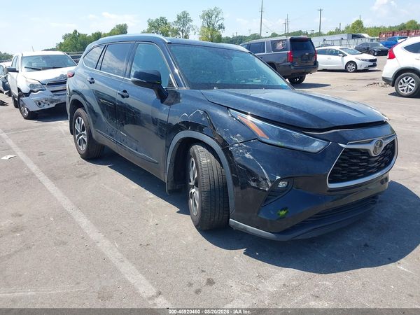 2021 TOYOTA HIGHLANDER XLE