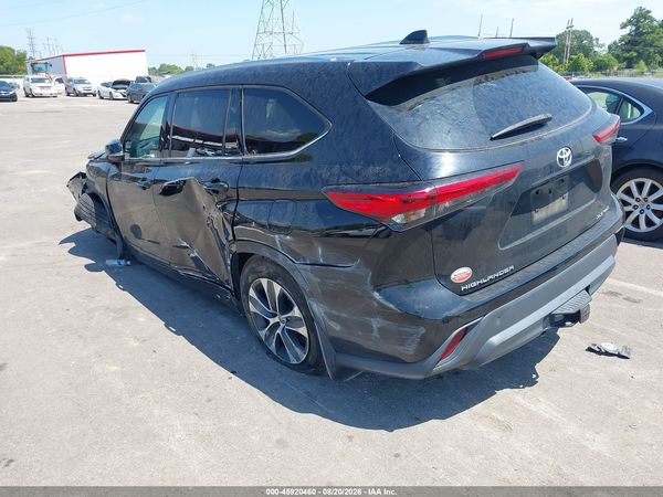 2021 TOYOTA HIGHLANDER XLE