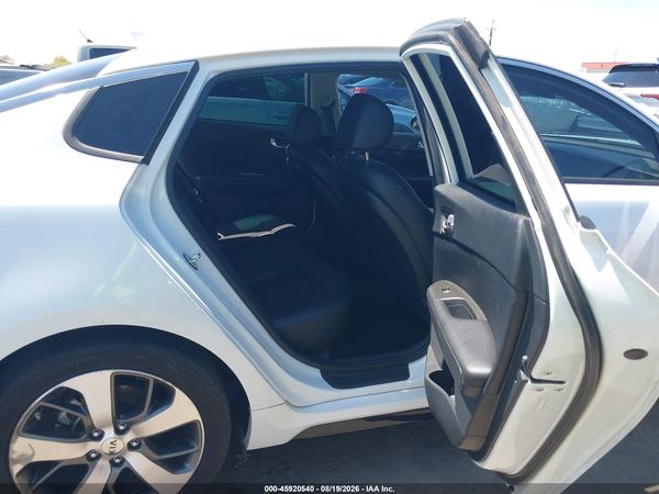 2020 KIA OPTIMA S — I8