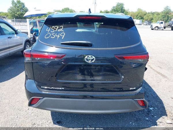 2024 TOYOTA HIGHLANDER XLE
