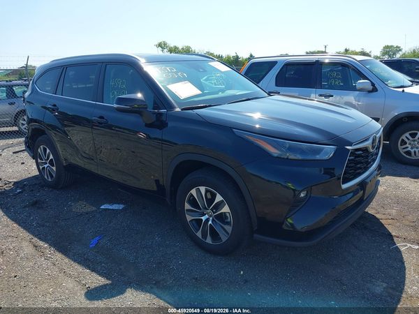 2024 TOYOTA HIGHLANDER XLE