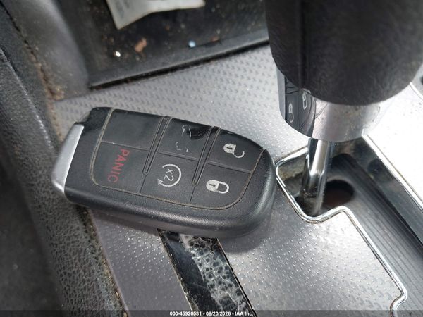 2012 DODGE CHARGER SE