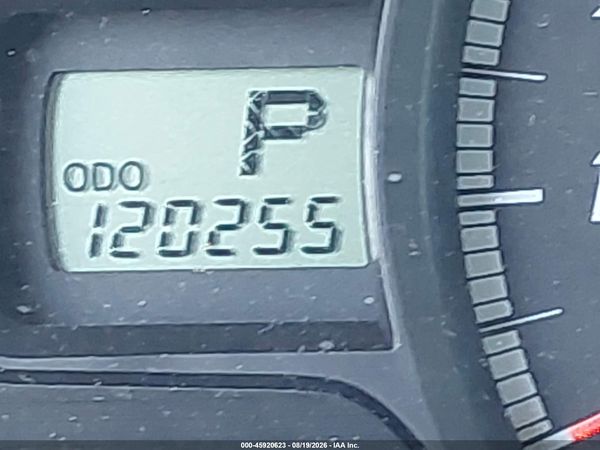 2013 TOYOTA SIENNA LE V6 8 PASSENGER