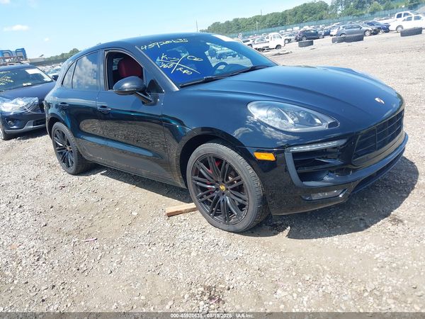 2018 PORSCHE MACAN GTS