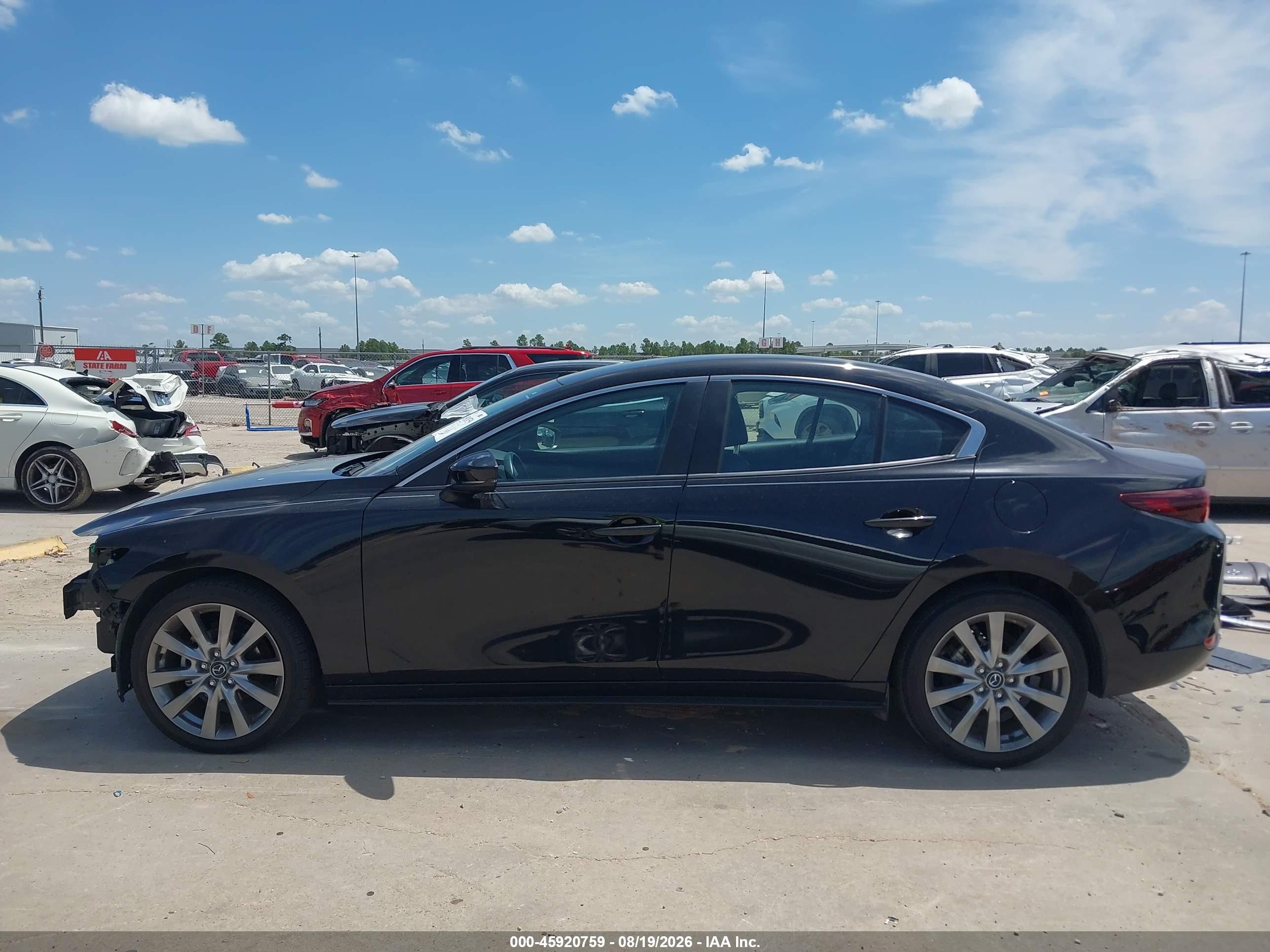 2022 MAZDA MAZDA3 SELECT