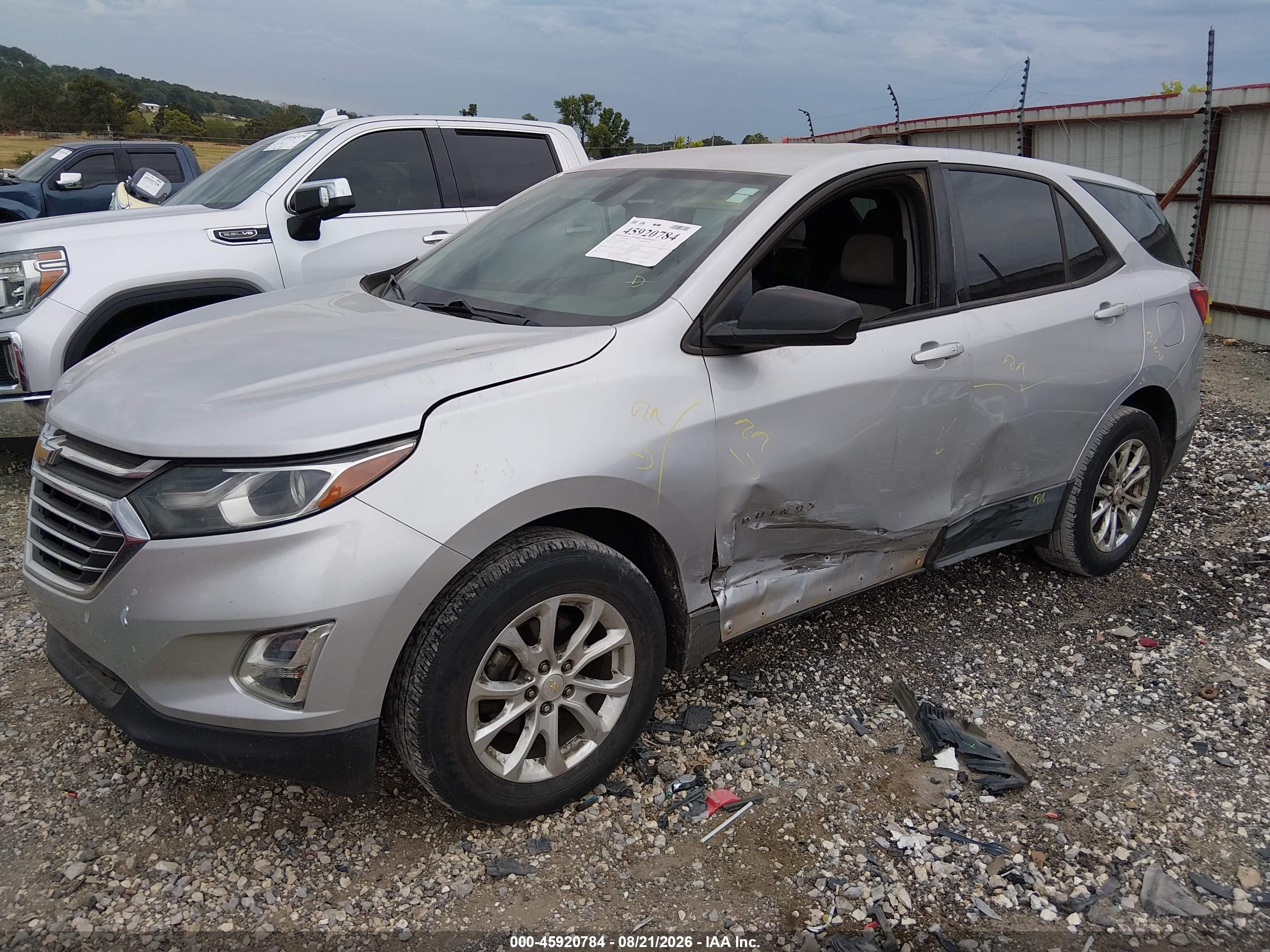2018 CHEVROLET EQUINOX LS — I2