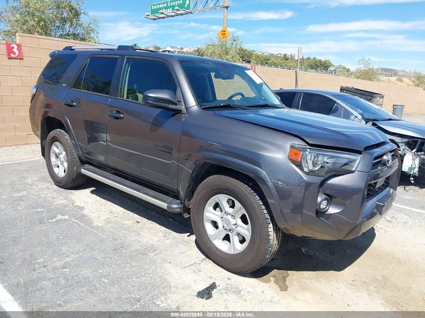 2023 TOYOTA 4RUNNER SR5