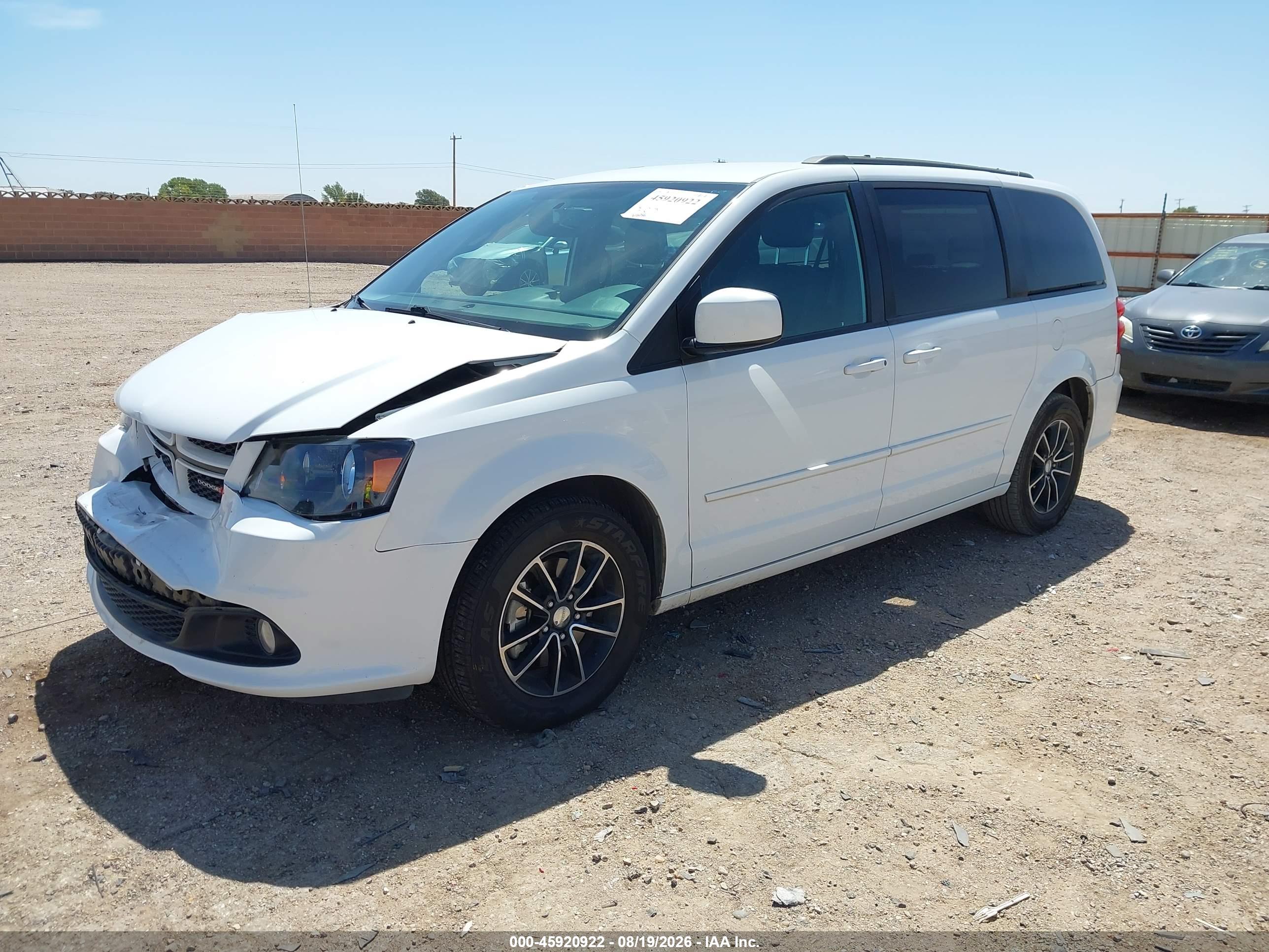 2017 DODGE GRAND CARAVAN GT — I2
