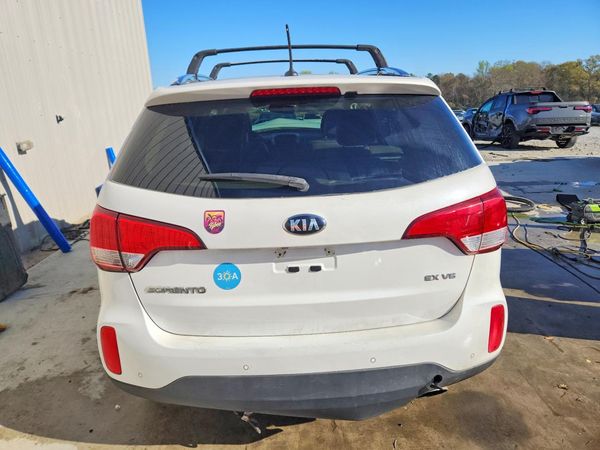 2015 KIA SORENTO GLS