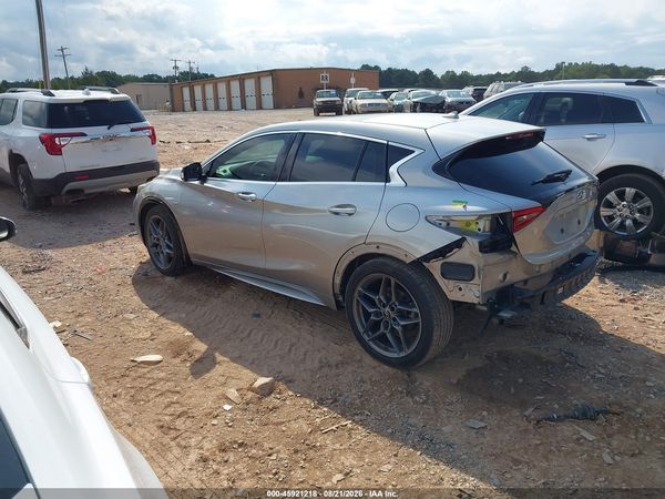 2018 INFINITI QX30 SPORT