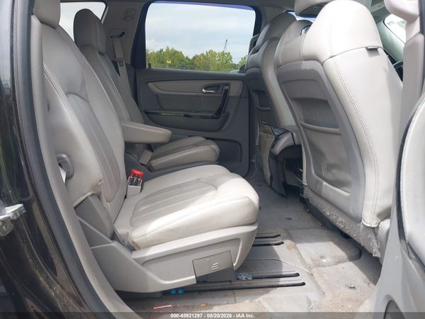 2015 CHEVROLET TRAVERSE LTZ — I8