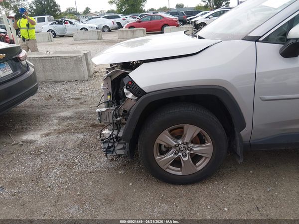 2022 TOYOTA RAV4 XLE — I6