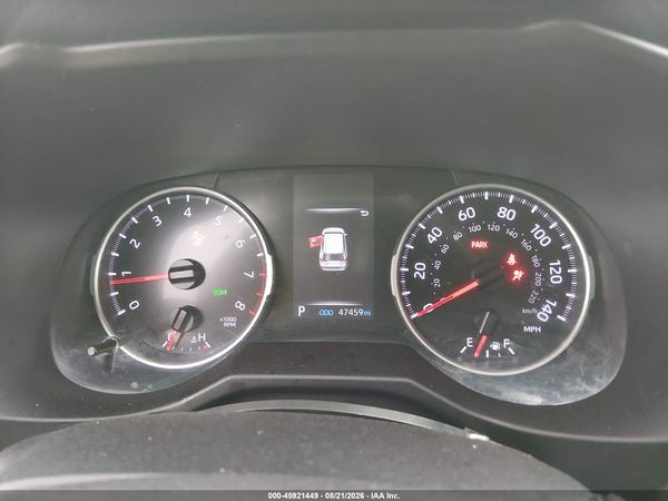 2022 TOYOTA RAV4 XLE — I7