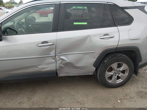 2022 TOYOTA RAV4 XLE — I152