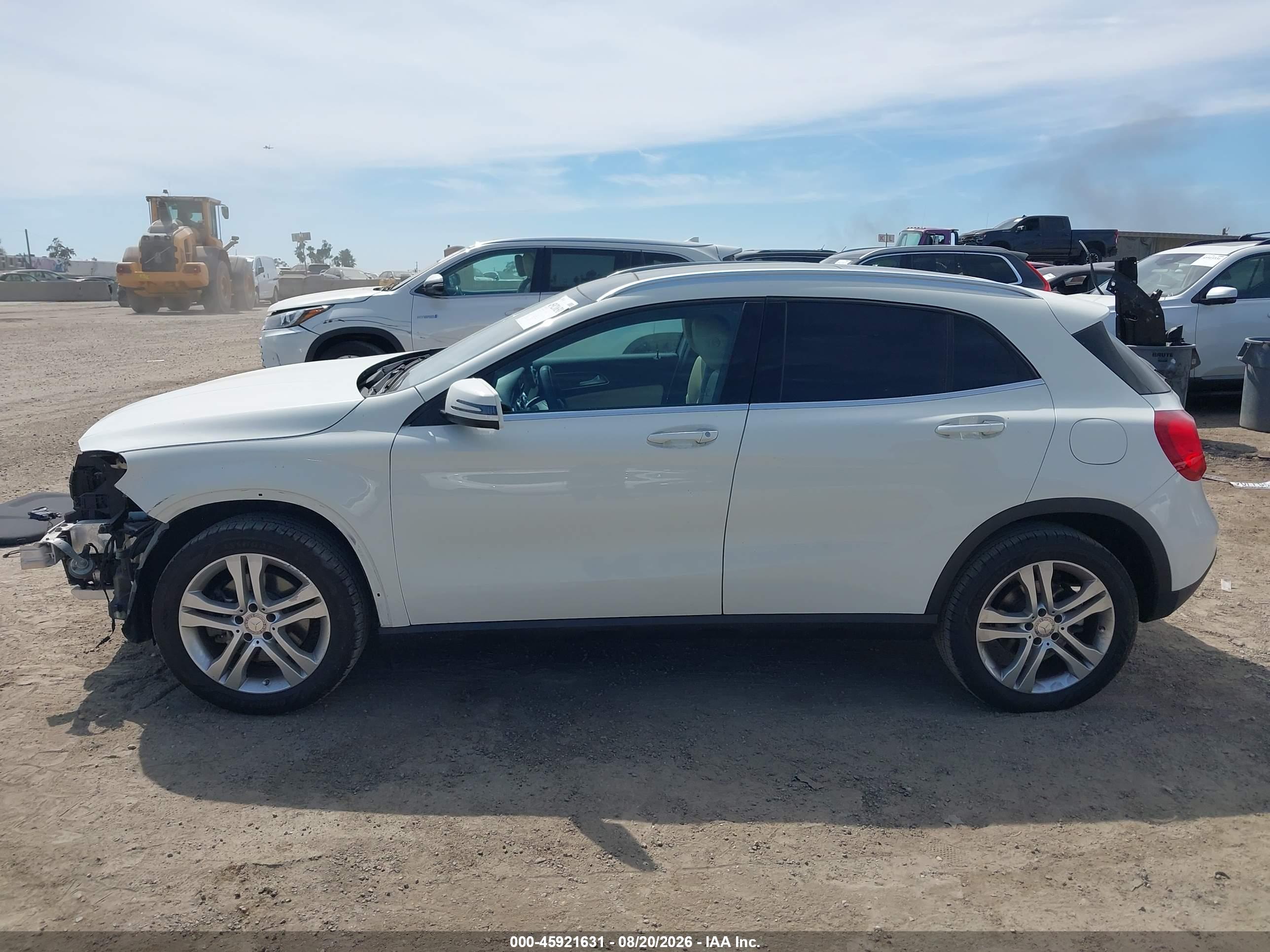 2017 MERCEDES-BENZ GLA 250 4MATIC