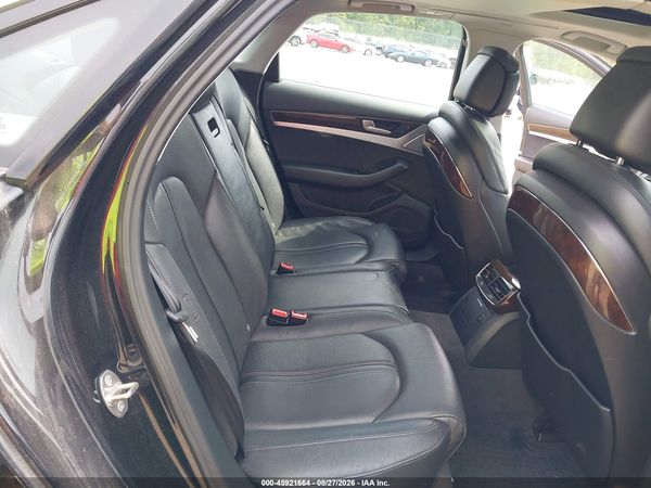 2015 AUDI A8 3.0T — I8