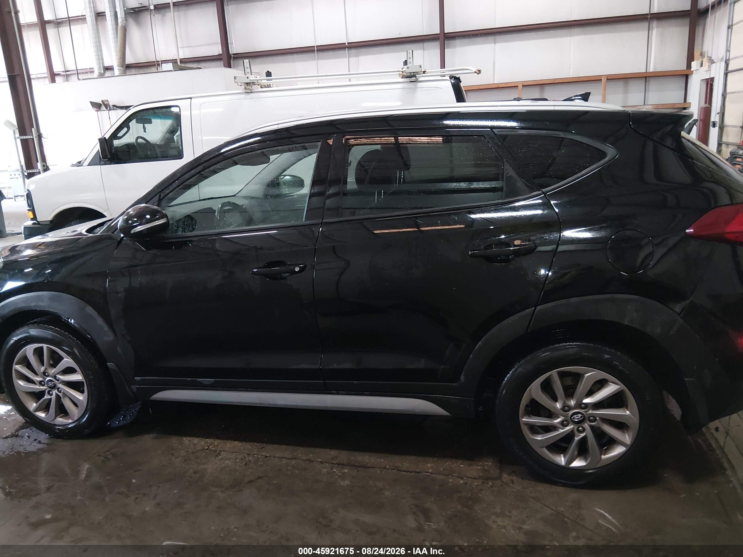 2017 HYUNDAI TUCSON SE PLUS