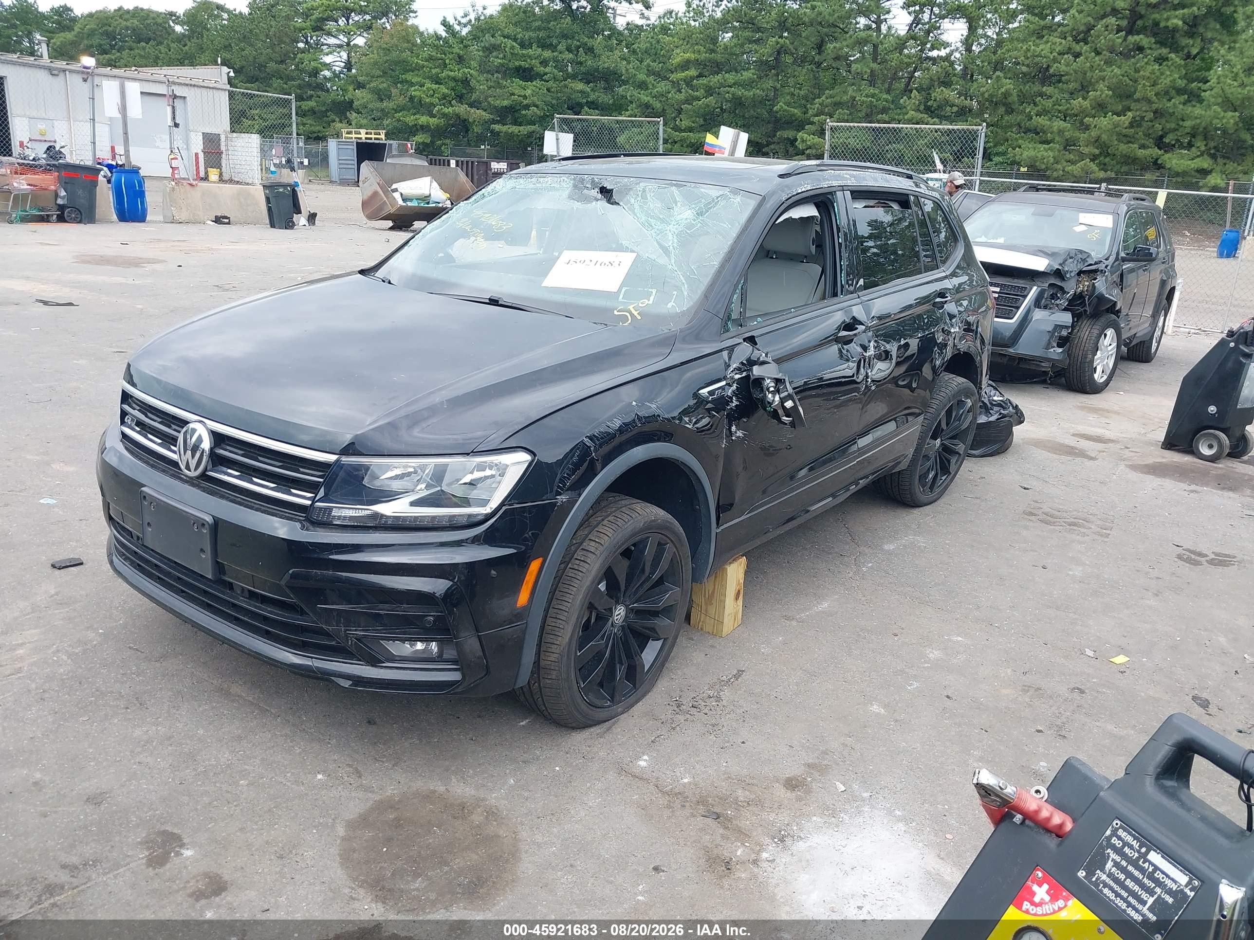2021 VOLKSWAGEN TIGUAN — I2