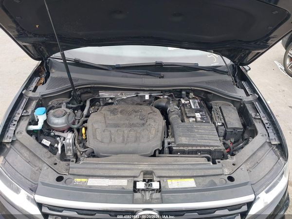 2021 VOLKSWAGEN TIGUAN — I10