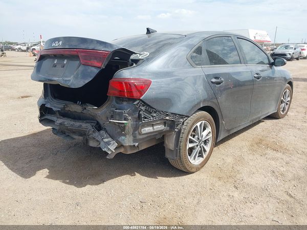2023 KIA FORTE LXS