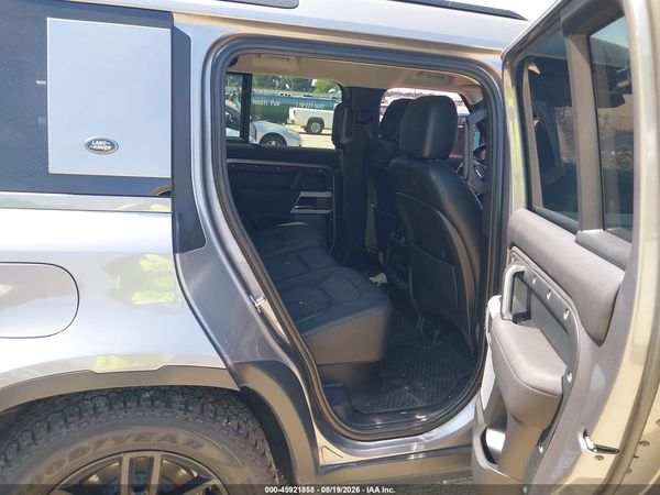 2021 LAND ROVER DEFENDER 110 SE