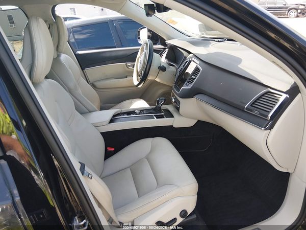 2020 VOLVO XC90 T6 MOMENTUM 6 PASSENGER