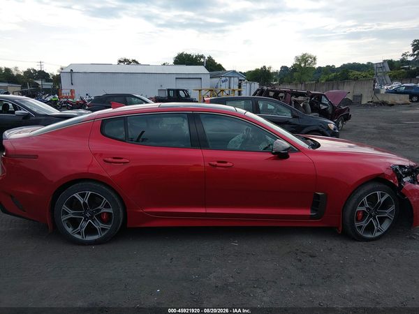 2018 KIA STINGER GT1