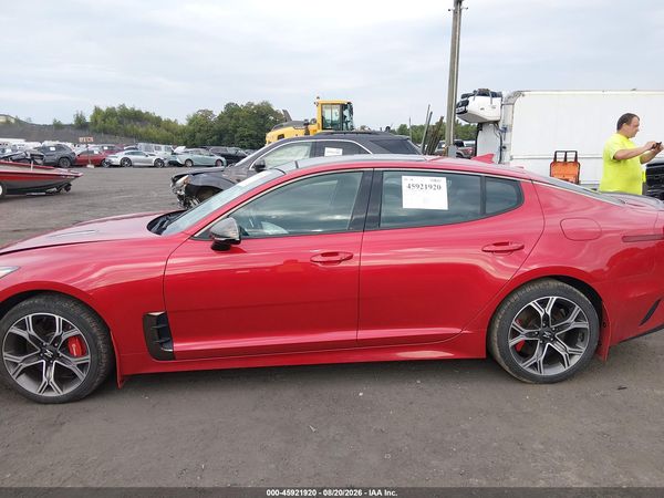 2018 KIA STINGER GT1