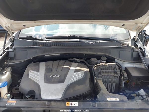2018 HYUNDAI SANTA FE SE — I10