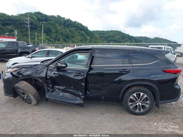 2021 TOYOTA HIGHLANDER HYBRID XLE