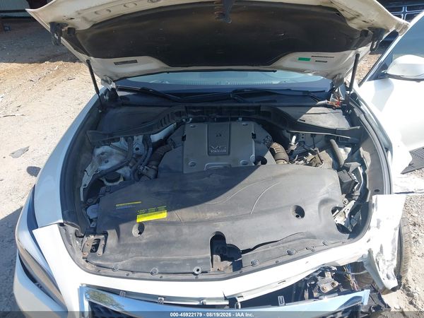 2016 INFINITI Q70L 3.7X