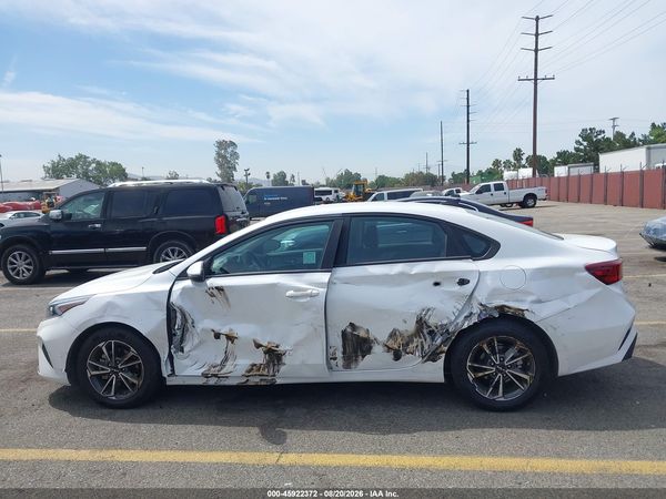 2023 KIA FORTE