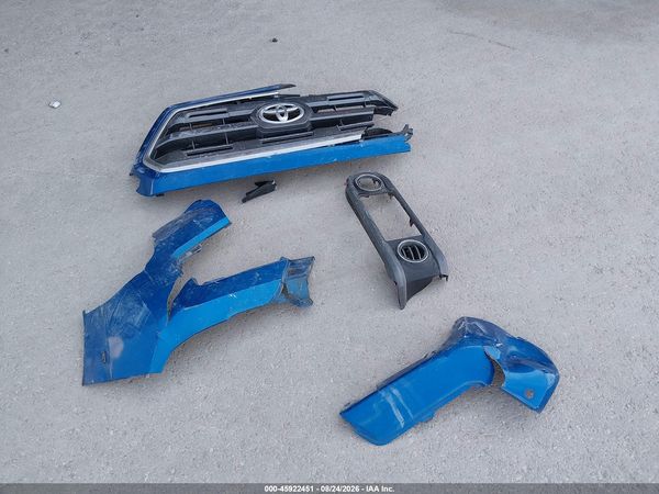 2016 TOYOTA TACOMA LIMITED — I13