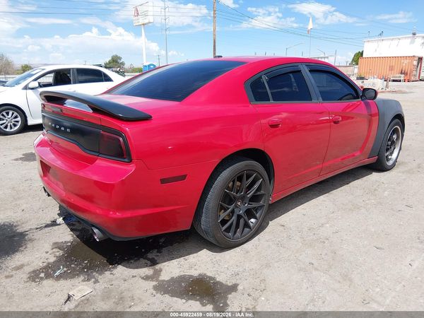 2013 DODGE CHARGER SXT — I4