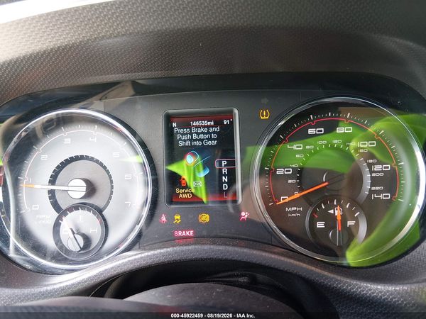 2013 DODGE CHARGER SXT — I7