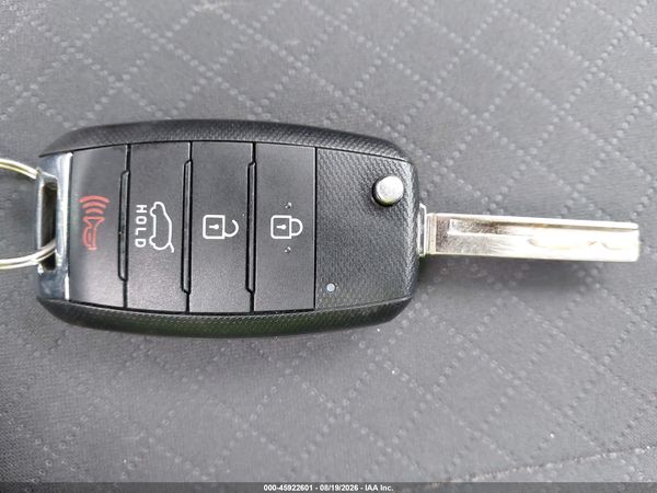 2017 KIA SORENTO 2.4L LX