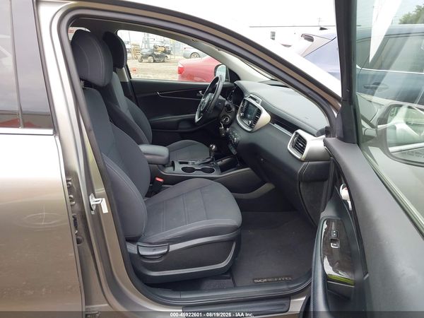 2017 KIA SORENTO 2.4L LX