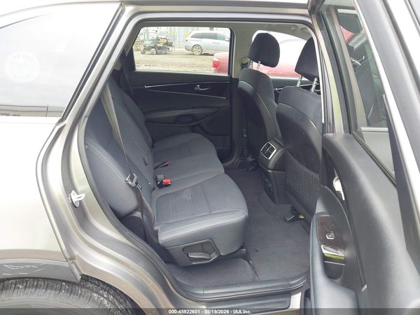 2017 KIA SORENTO 2.4L LX