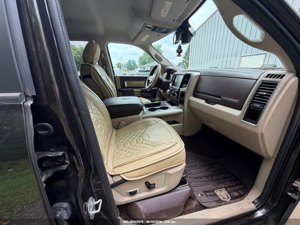 2016 RAM 1500 LARAMIE