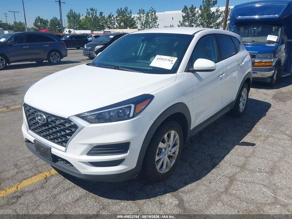 2020 HYUNDAI TUCSON SE