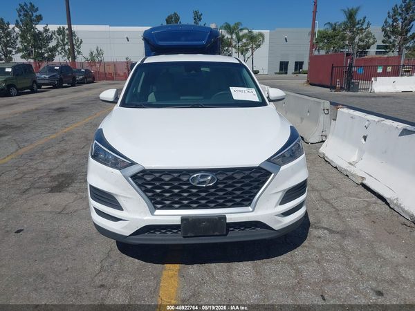 2020 HYUNDAI TUCSON SE