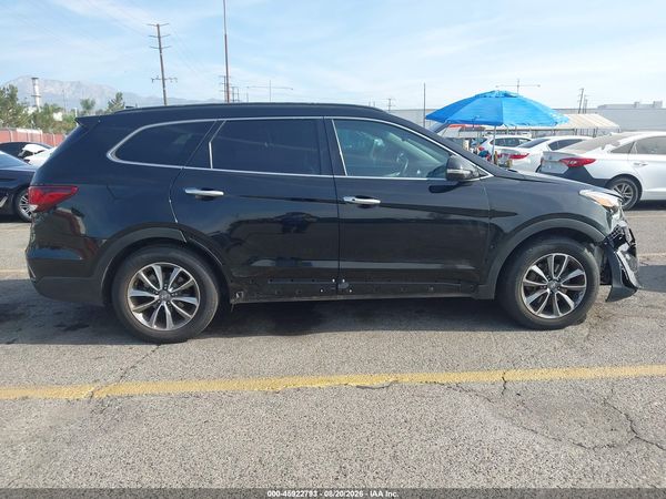 2017 HYUNDAI SANTA FE SE