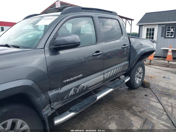 2017 TOYOTA TACOMA SR5 V6