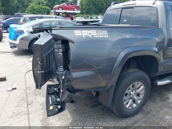 2017 TOYOTA TACOMA SR5 V6
