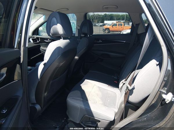 2016 KIA SORENTO 2.4L LX